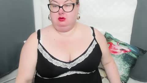 Bonnie online show from 12-12-24, 05:10