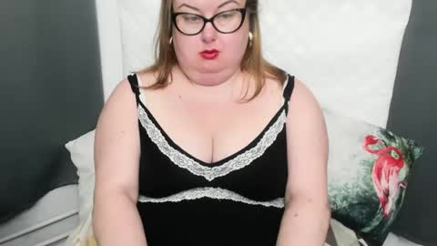 Bonnie online show from 12-14-24, 08:23