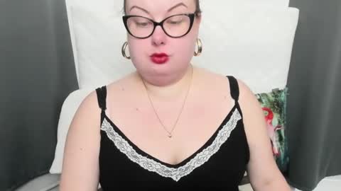 Bonnie online show from 03-04-25, 01:28