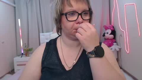 bonnnyboobsy online show from 05-18-26, 06:25
