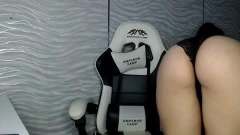 bonny_klyde95 online show from 10-13-25, 11:54