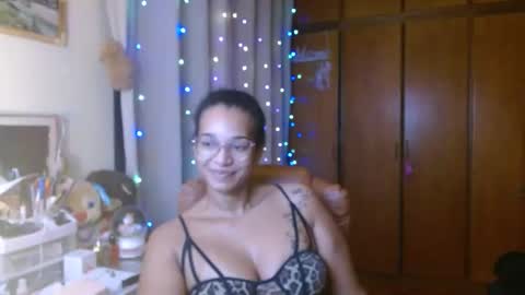 Queen Bon Vivantt online show from 01-20-25, 02:43