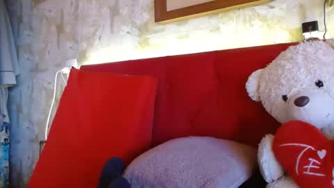 Queen Bon Vivantt online show from 02-10-25, 09:04