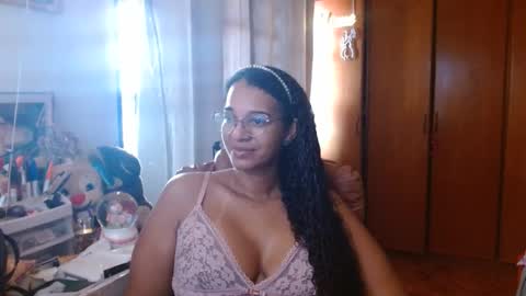 Queen Bon Vivantt online show from 03-11-25, 01:45