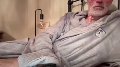 bonzo21 online show from 10-15-25, 08:42