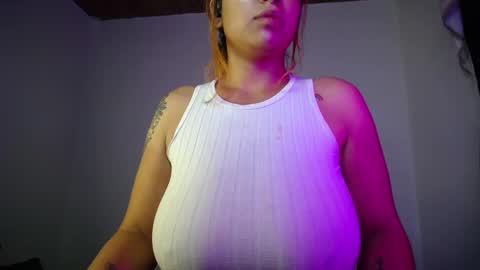 Snapshot of boobs_magic chatting on 09-14-25, 04:11 KIM online show from 09-14-25, 04:11