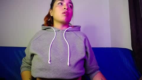 KIM     online show from 10-22-25, 08:52