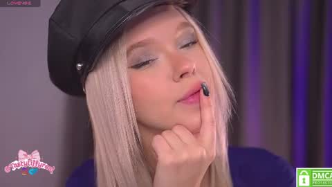 Snapshot of boobybliss chatting on 06-20-26, 08:17 Alina online show from 06-20-26, 08:17