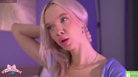 Snapshot of boobybliss chatting on 06-22-26, 08:44 Alina online show from 06-22-26, 08:44