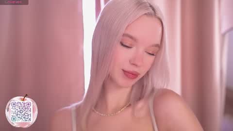 Snapshot of boobybliss chatting on 07-10-26, 08:50 Alina online show from 07-10-26, 08:50