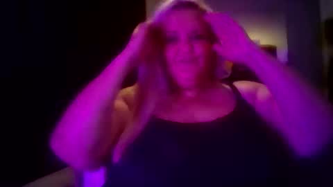 Snapshot of bookish_baddie chatting on 05-09-26, 07:24 Ashlie Haines online show from 05-09-26, 07:24