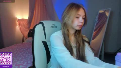 Milena online show from 09-22-25, 02:13