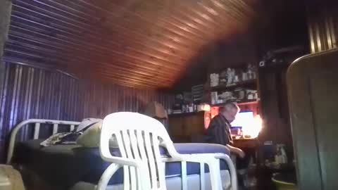 Booshwa online show from 10-20-25, 04:57