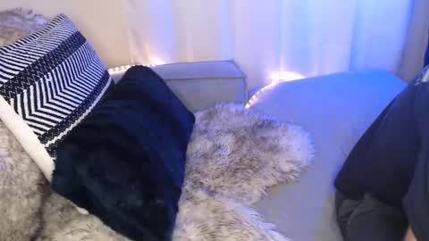 Snapshot of booty_andthe_beast chatting on 12-19-24, 01:51 Kim and Kooper online show from 12-19-24, 01:51