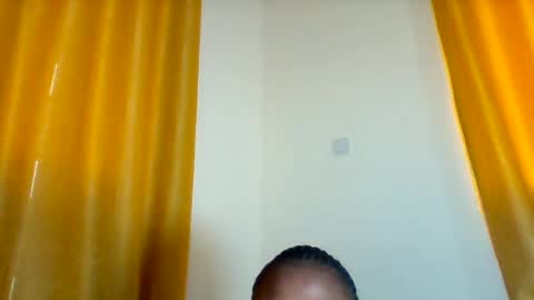 Snapshot of booty_panther chatting on 01-02-25, 07:01 sandrah online show from 01-02-25, 07:01