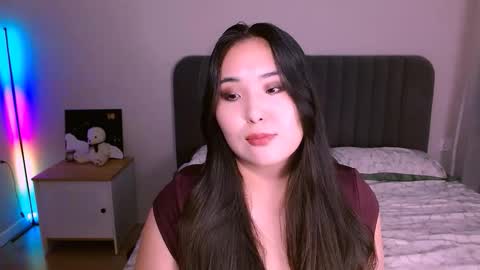 Snapshot of bootylecious_ chatting on 11-12-25, 05:13 Mona online show from 11-12-25, 05:13