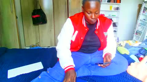 vee online show from 01-10-25, 10:50