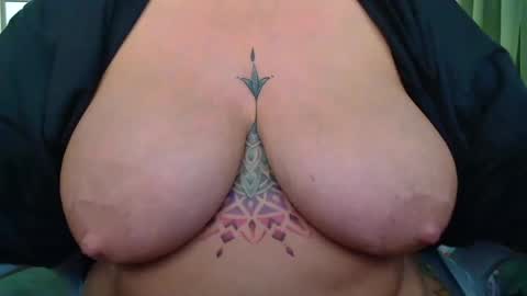 Snapshot of boredcountrygirl chatting on 07-01-26, 07:54 BoredCountryGirl online show from 07-01-26, 07:54