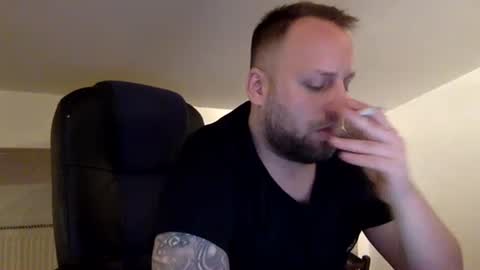 hugo online show from 04-18-26, 01:53