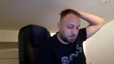 hugo online show from 06-19-26, 03:27