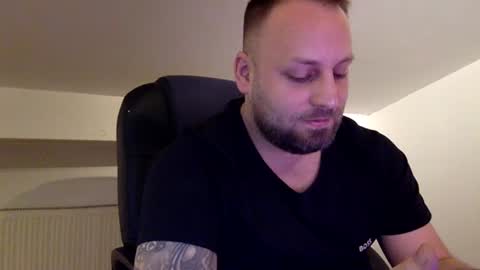 hugo online show from 07-15-26, 04:51