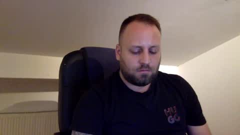 hugo online show from 08-02-26, 02:32
