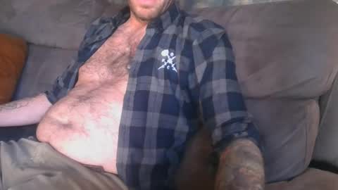 Snapshot of boshllama chatting on 05-13-26, 06:49 James online show from 05-13-26, 06:49