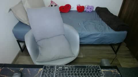 Snapshot of bossking019 chatting on 02-15-25, 01:21 bossking019 online show from 02-15-25, 01:21