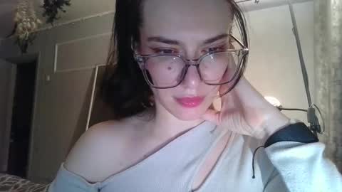 Snapshot of bossyiskitten chatting on 04-28-26, 10:48 Bossy online show from 04-28-26, 10:48