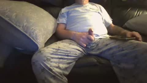 bostonguy1969 online show from 12-30-24, 03:03