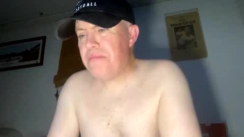 Snapshot of bostonirish45 chatting on 05-31-26, 01:36 bostonirish45 online show from 05-31-26, 01:36