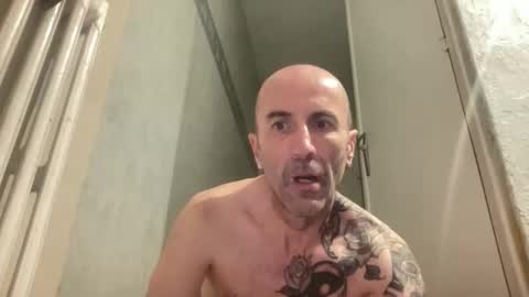 bottfrench44 online show from 03-11-26, 05:35