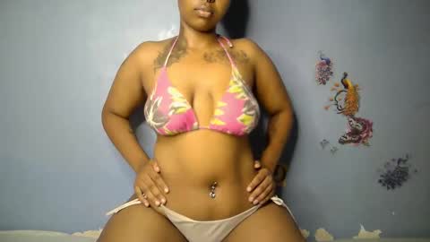 Snapshot of botty_queen chatting on 04-16-26, 10:23 botty_queen online show from 04-16-26, 10:23