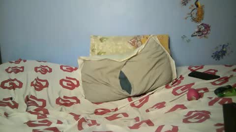 Snapshot of botty_queen chatting on 05-15-26, 08:38 botty_queen online show from 05-15-26, 08:38