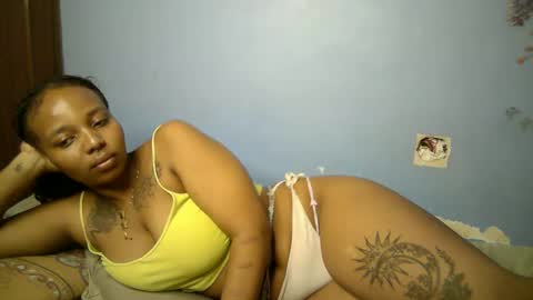 Snapshot of botty_queen chatting on 05-29-26, 08:29 botty_queen online show from 05-29-26, 08:29