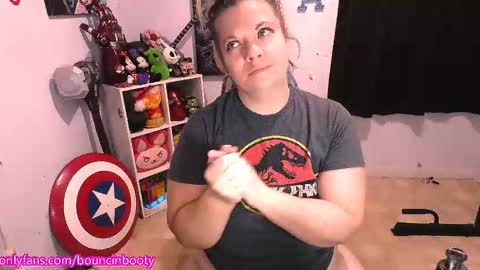 Pumpkin Butt online show from 11-11-25, 07:36