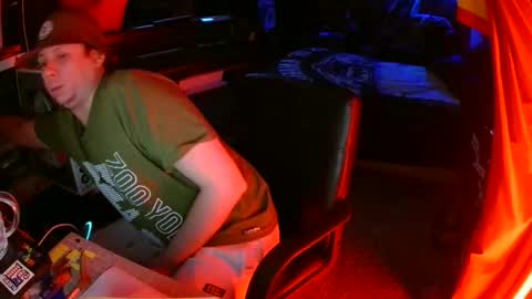 Bowerboi1217 online show from 11-22-25, 04:00