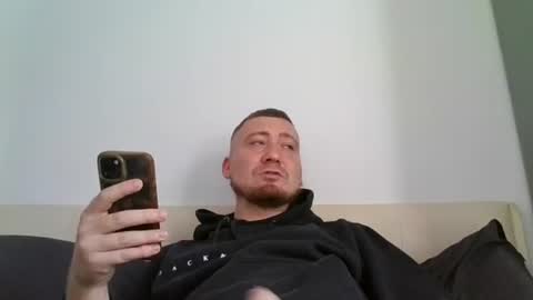 Snapshot of bowler95 chatting on 09-19-25, 09:54 bowler95 online show from 09-19-25, 09:54