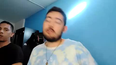 Snapshot of bowsy462 chatting on 11-02-25, 09:39 Juan F online show from 11-02-25, 09:39