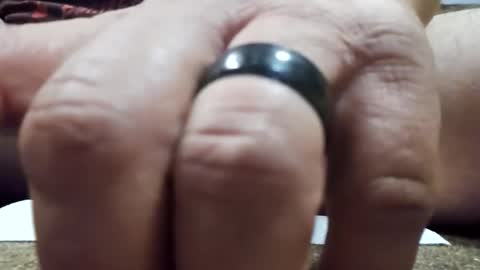 bowtiebuba82 online show from 11-13-25, 05:39