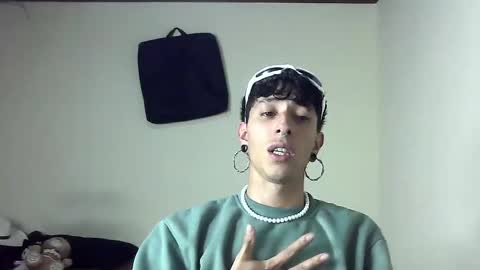 Boy Astro online show from 01-30-25, 11:34