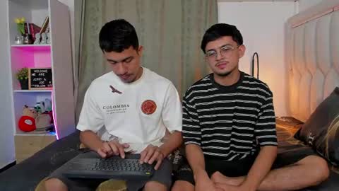 Snapshot of boy_jerry chatting on 06-22-26, 04:04 boy_jerry online show from 06-22-26, 04:04