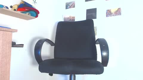 Snapshot of boy_master5 chatting on 02-06-25, 11:21 boy_master5 online show from 02-06-25, 11:21