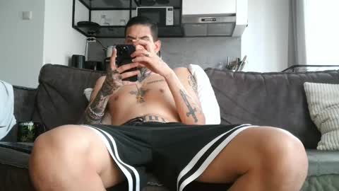 Snapshot of boy_master5 chatting on 06-05-26, 06:20 boy_master5 online show from 06-05-26, 06:20