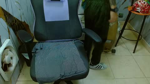 boy_tatto77 online show from 04-01-26, 12:06