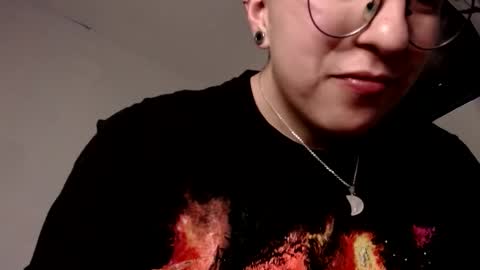 Edward ftm trans queerslave online show from 11-04-25, 01:32