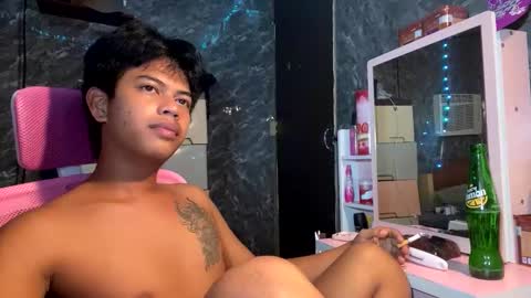 boyax16 online show from 11-22-25, 06:18