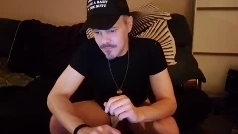 Snapshot of boyblond36 chatting on 12-30-24, 01:14 Slutty Stud online show from 12-30-24, 01:14