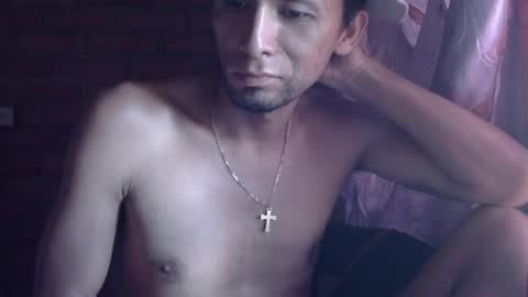 Boy online show from 04-22-26, 06:53