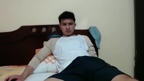 Snapshot of boyfit2023 chatting on 02-04-25, 01:13 boyfit2023 online show from 02-04-25, 01:13